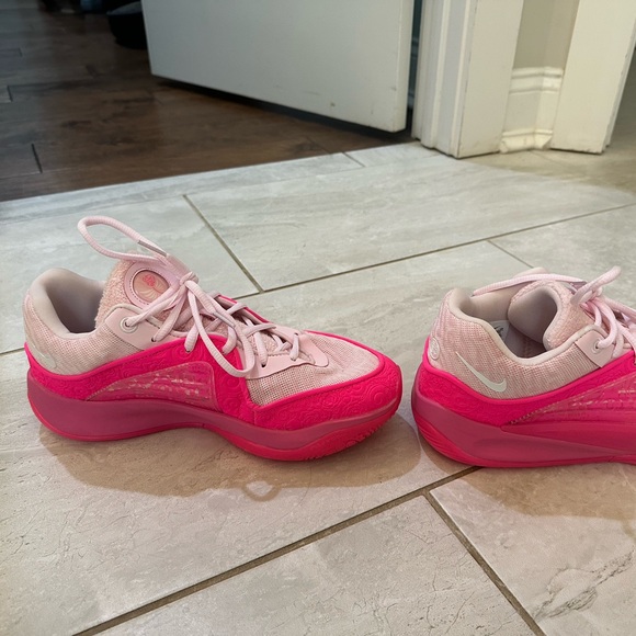 Nike Pink Sneakers - Picture 1 of 6